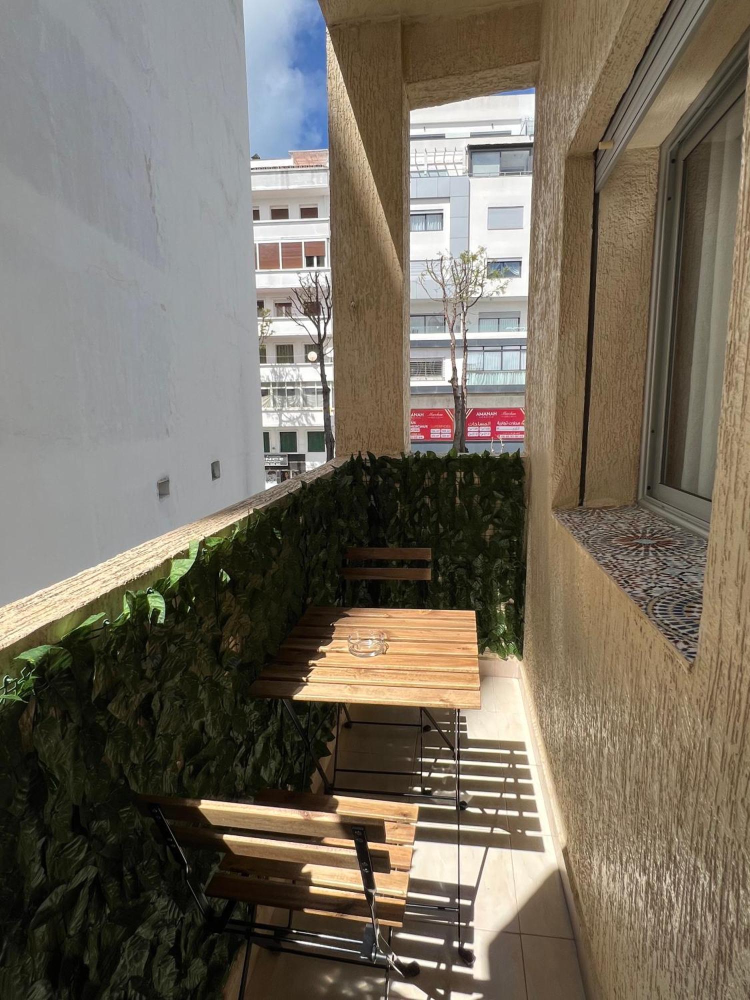 Centre With Balcony N20 Apartment *